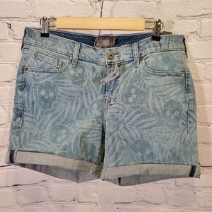 NWT Torrid Skull Monday Jean Shorts